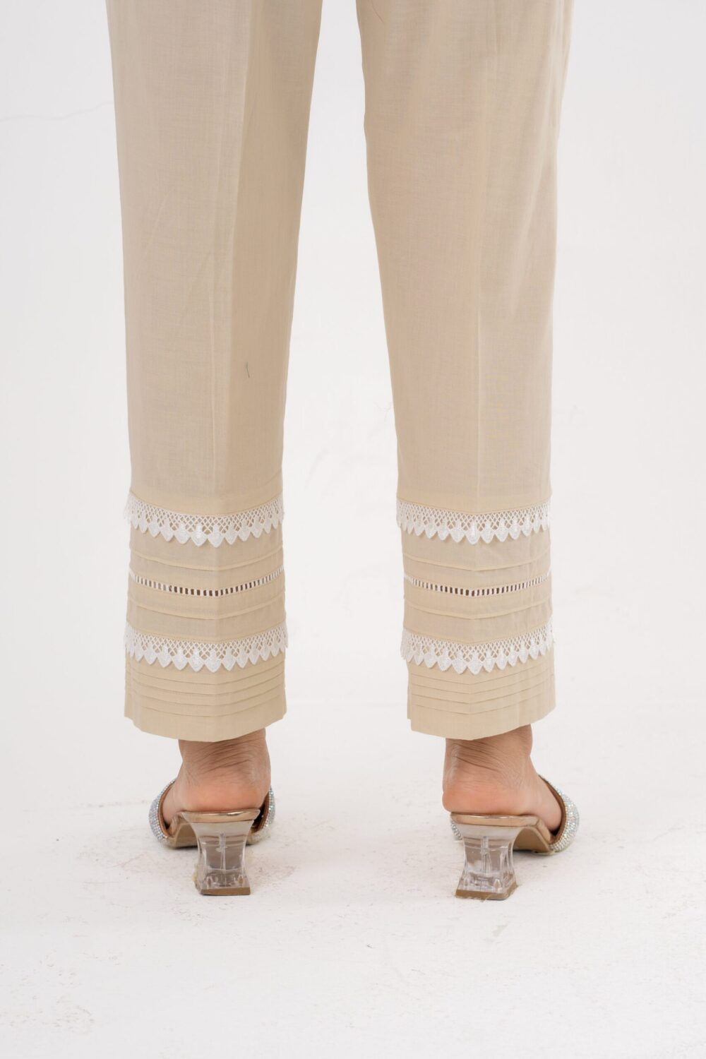 Modester - Image 2