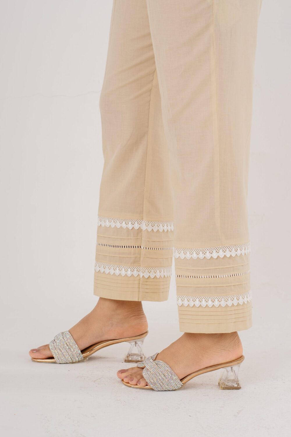 Modester - Image 3