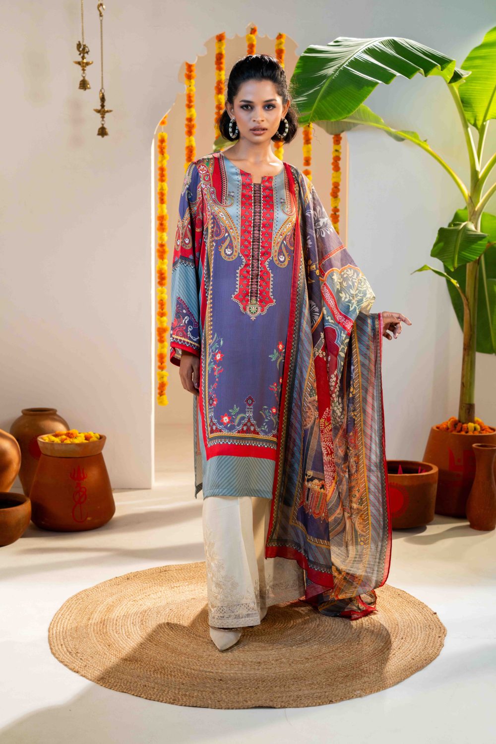 Momina (2 PC)