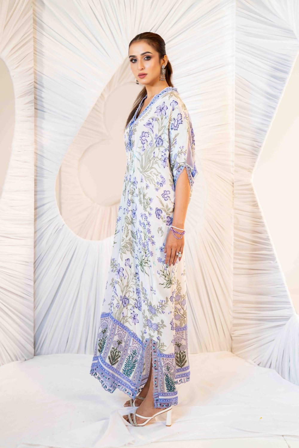Ameeza - Image 3