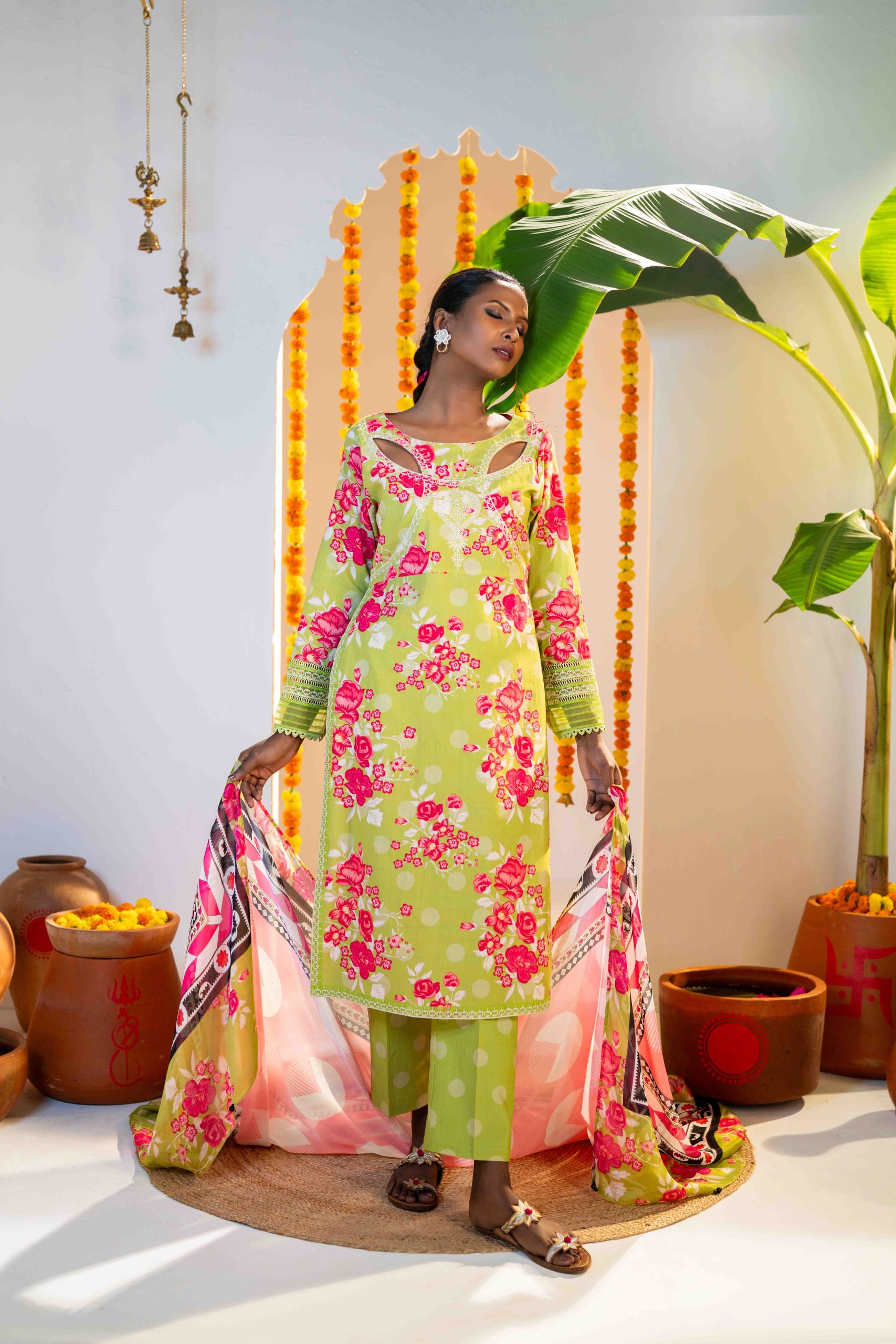 Shreya (3 PC) - Image 4