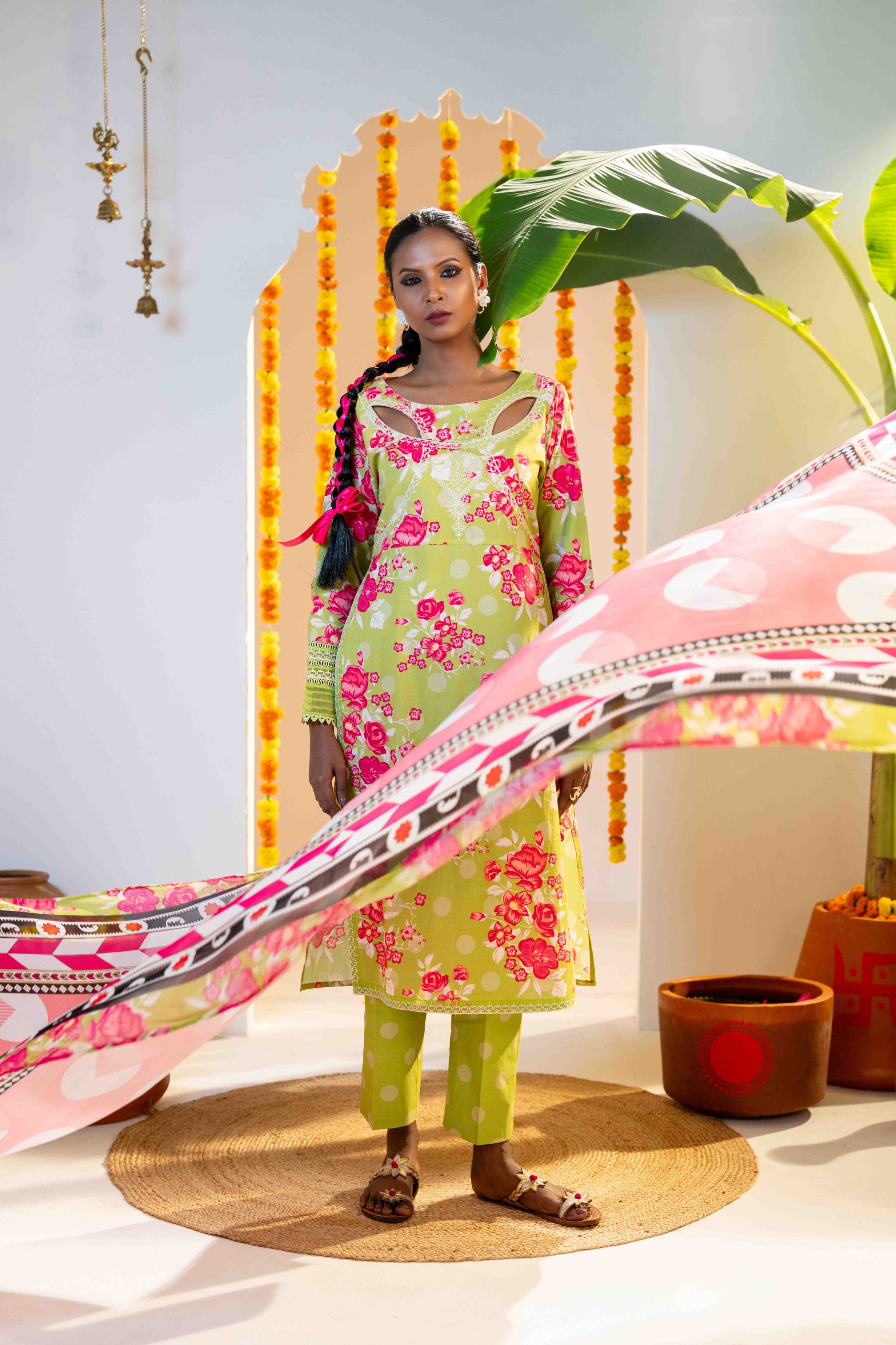 Shreya (3 PC) - Image 5