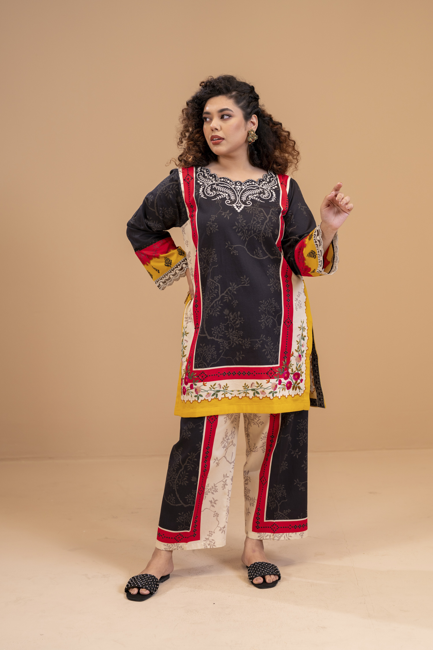 Pretty (2 PC) - Image 4